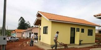 Brasil: Iglesia Cristiana, Utiliza Diezmos para Construir Casas para Personas sin Hogar