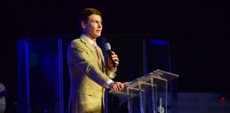 Pastor Jose Luis Cinalli (Iglesia de la Ciudad)